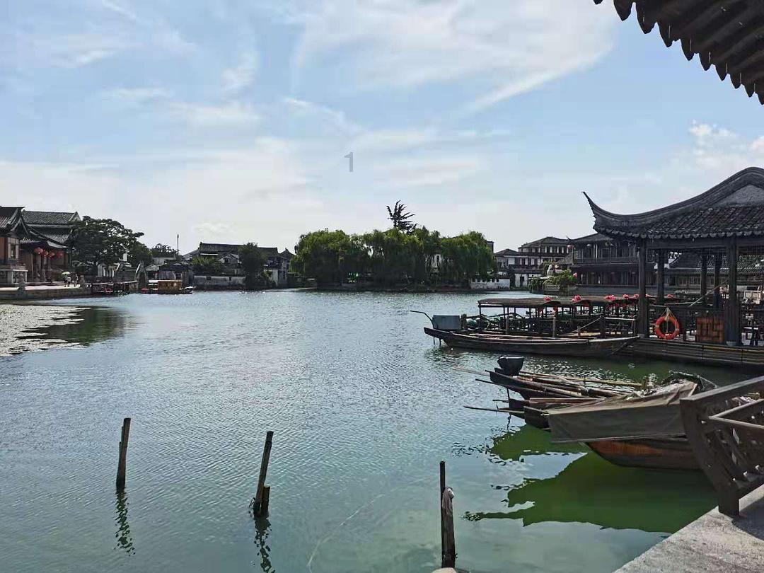 逃出诡异庄园